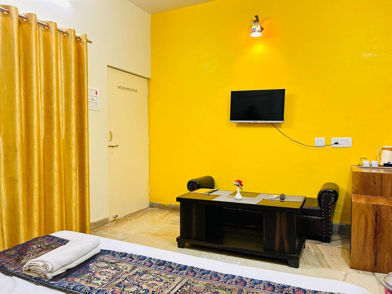 فاراناسي Shankar Vilaas -A Boutique Stay Forigners Choice Near Ghats And Temples المظهر الخارجي الصورة