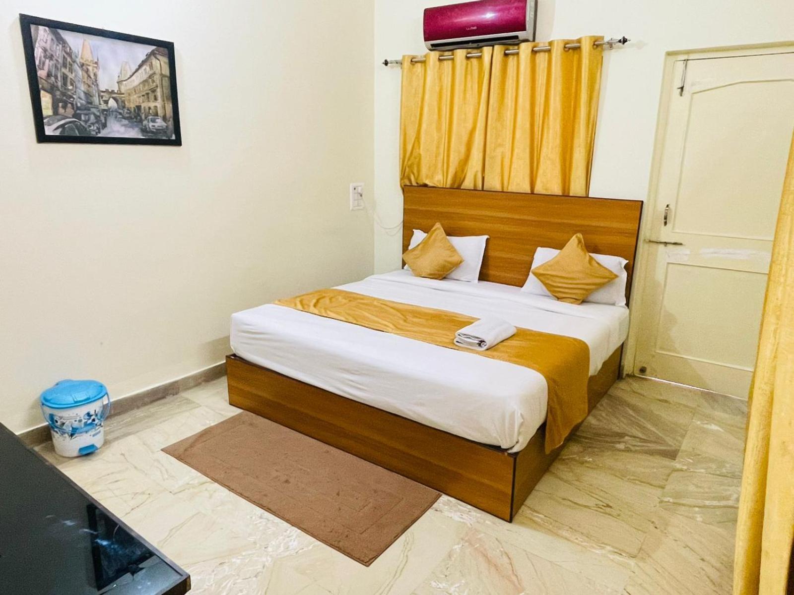 فاراناسي Shankar Vilaas -A Boutique Stay Forigners Choice Near Ghats And Temples المظهر الخارجي الصورة